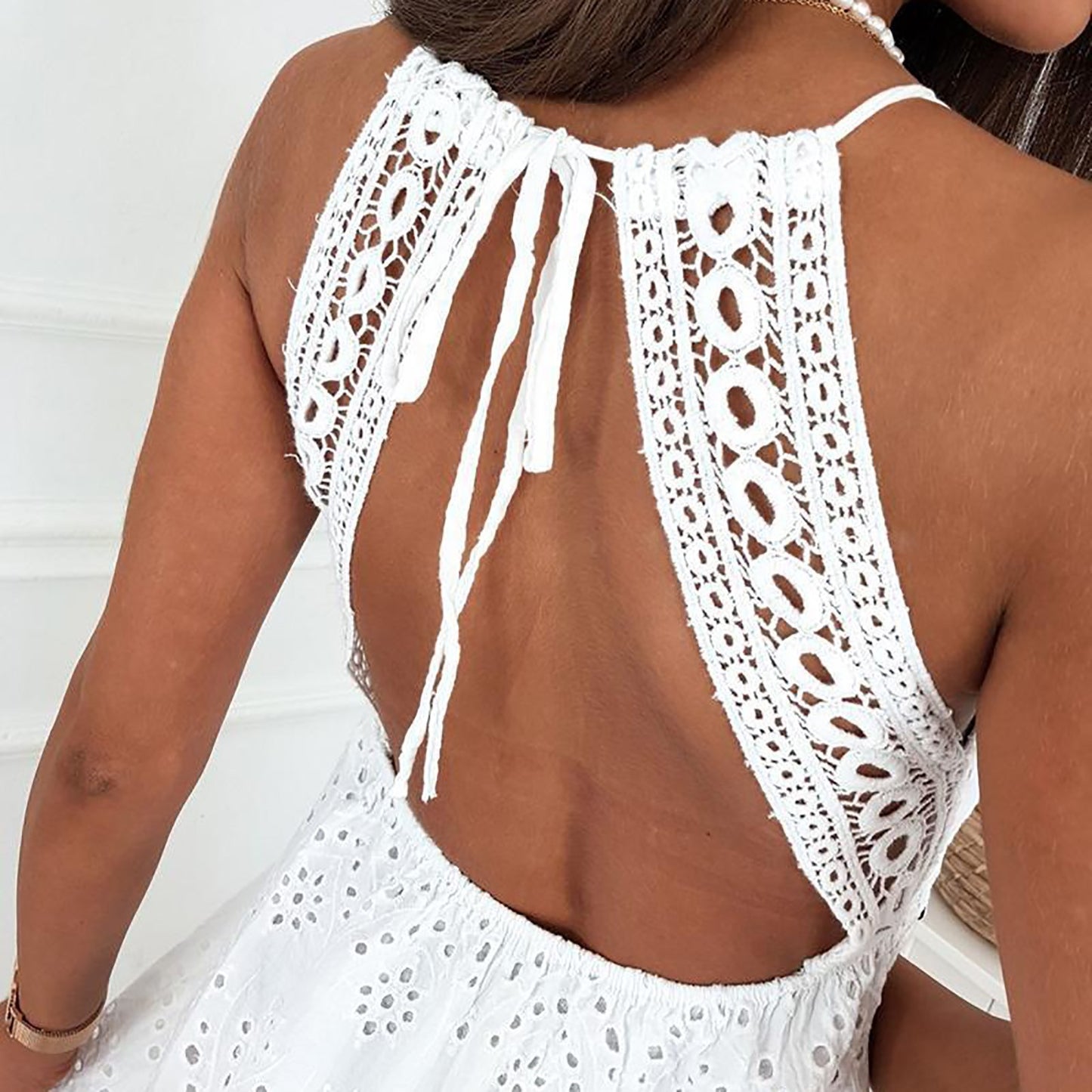 Women's White Dress Lace V Neck Spaghetti Strap Dress Embroidery Hollow Lace Lace Up Dress Summer Bohemian Beach Sundress Robe